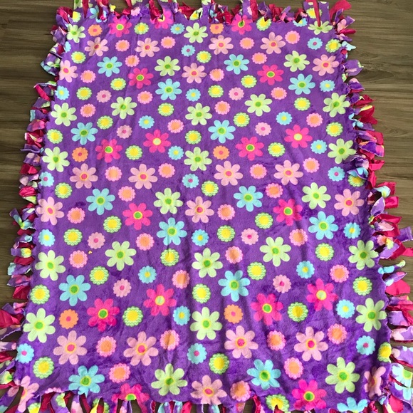 Handmade Floral Blanket - Picture 1 of 3